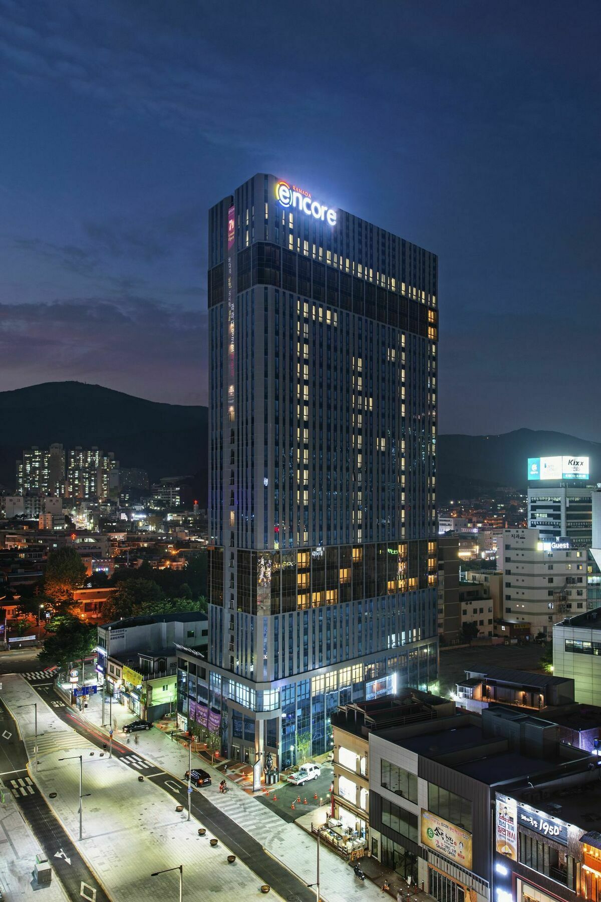 Ramada Encore By Wyndham Busan Haeundae Екстер'єр фото